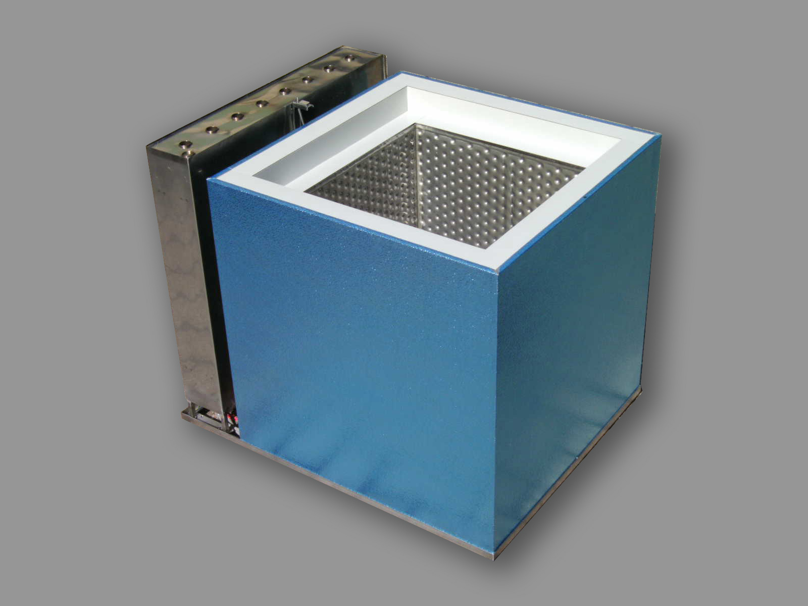 Self-Cooling Freezer Box